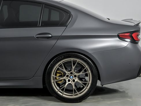 Used 2022 BMW M5 CS image 9