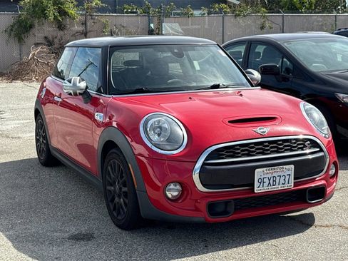 Used 2019 MINI Cooper S image 2