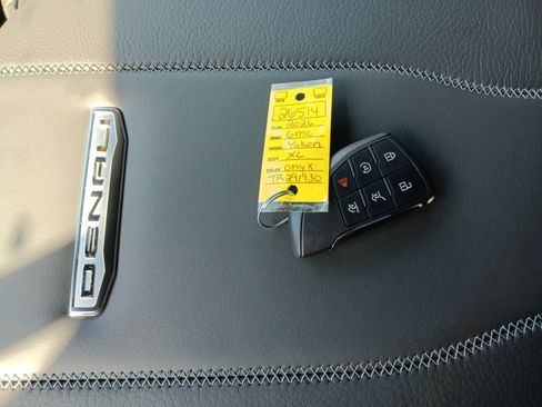 New 2026 GMC Yukon XL Denali w/ Denali Reserve Package image 20