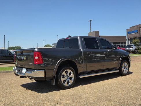 Used 2026 RAM 1500 Big Horn AWD/4WD image 2