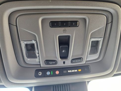 Used 2024 Chevrolet Silverado 2500 LTZ w/ LTZ Convenience Package image 47