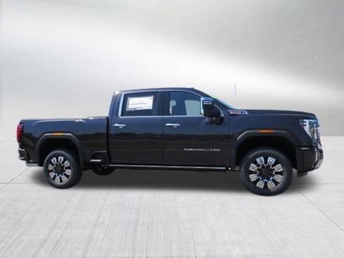 New 2025 GMC Sierra 2500 Denali w/ Denali Reserve Package image 2
