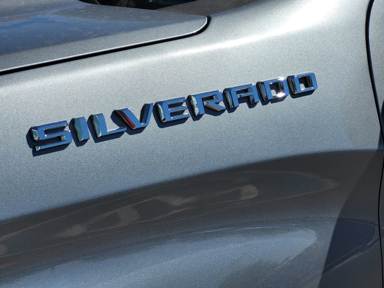 Used 2020 Chevrolet Silverado 1500 LT w/ Texas Edition RWD image 12