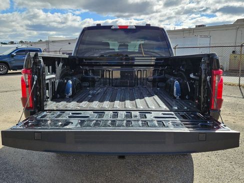 Used 2024 Ford F150 XLT w/ Mobile Office Package image 4