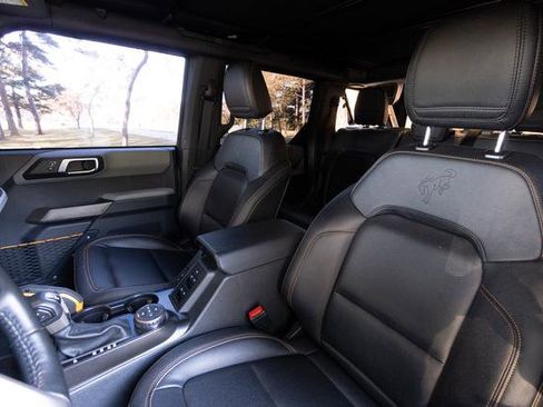 Used 2023 Ford Bronco Badlands image 26