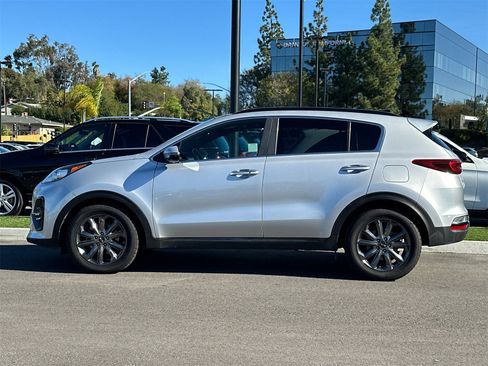Used 2020 Kia Sportage S w/ S Premium Package image 6