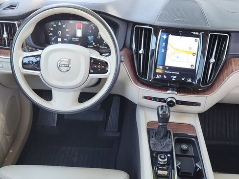 Used 2019 Volvo XC60 T5 Inscription w/ Protection Package Premier AWD/4WD image 28