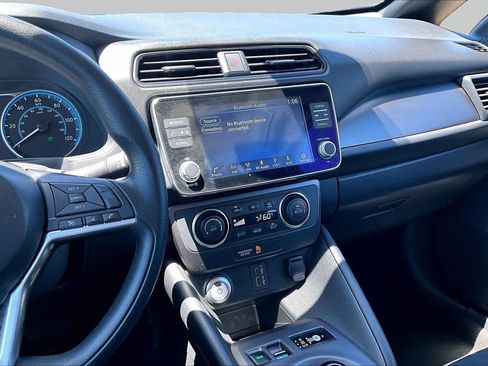 Used 2025 Nissan Leaf S FWD image 6