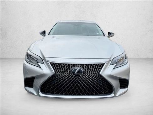 Used 2018 Lexus LS 500 AWD w/ Accessory Package (Z2) image 2
