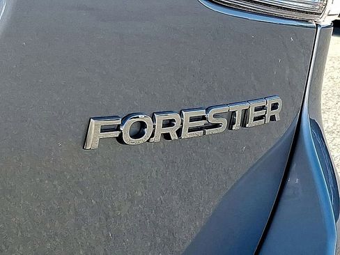 Used 2023 Subaru Forester Premium AWD/4WD image 37