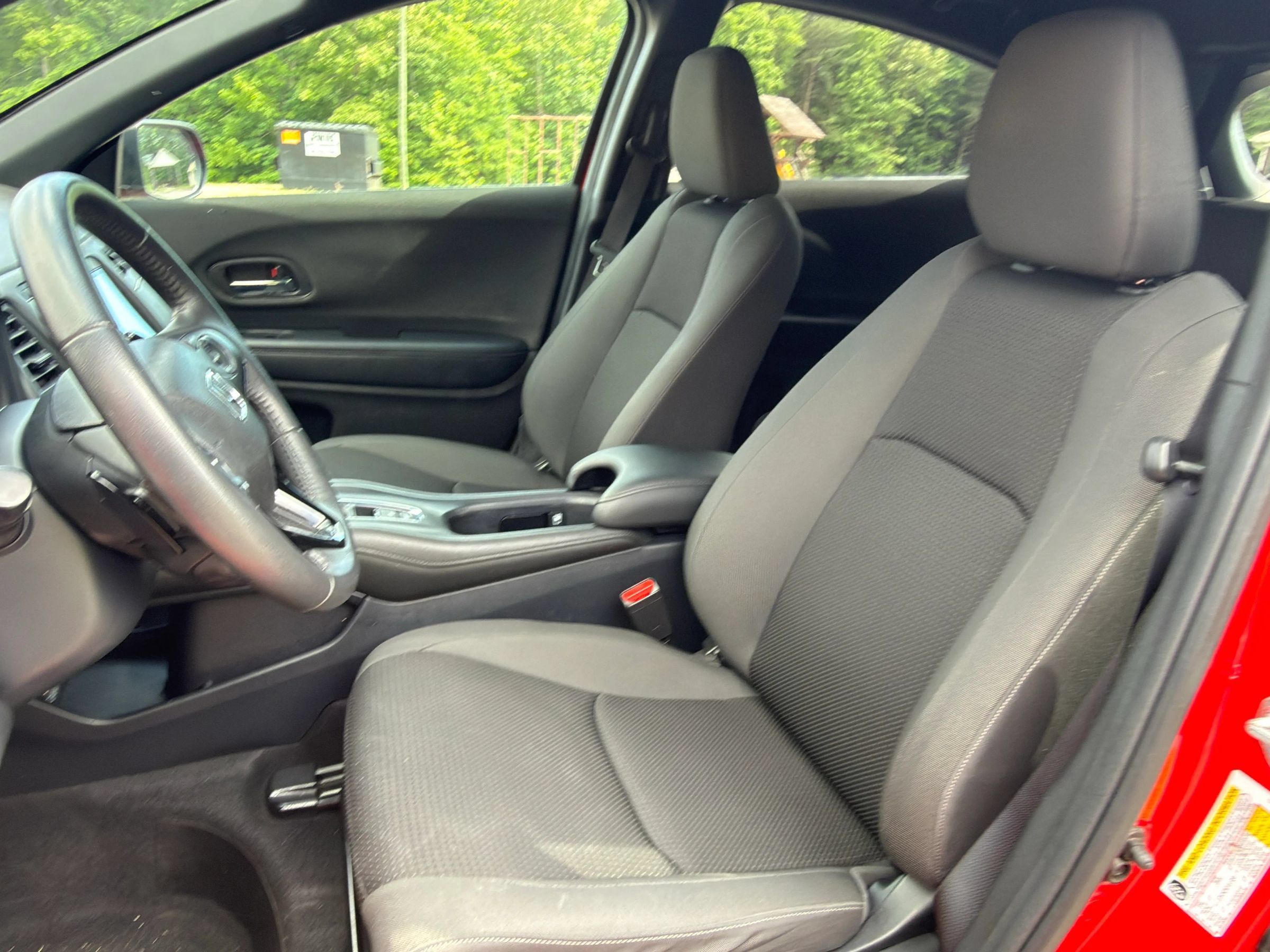 Used 2022 Honda HR-V Sport image 2