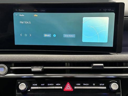 Used 2025 Hyundai Tucson Limited image 19