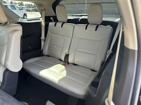 Used 2021 Ford Explorer Platinum w/ Equipment Group 601A image 33