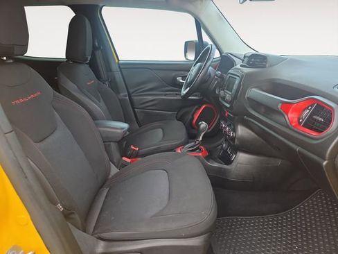 Used 2016 Jeep Renegade Trailhawk AWD/4WD image 15