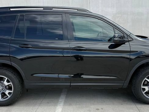 Used 2023 Honda Passport TrailSport image 5