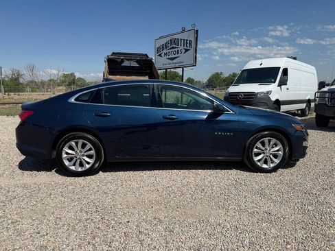 Used 2020 Chevrolet Malibu LT FWD image 12