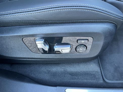 Certified 2024 BMW X7 xDrive40i image 38