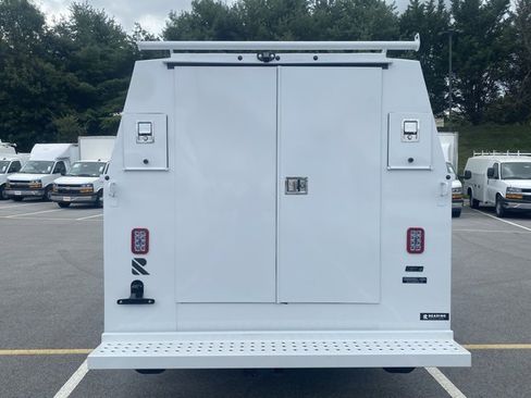 New 2025 Chevrolet Express 3500 w/ Power Convenience Package image 7