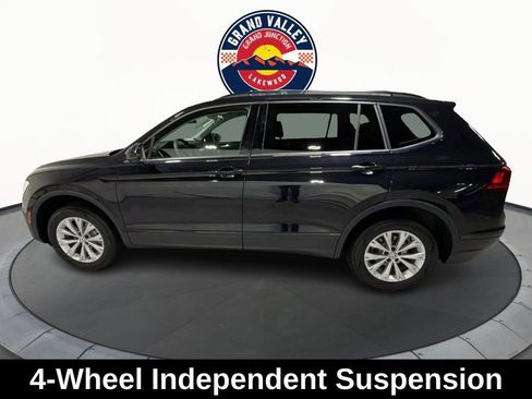 Used 2020 Volkswagen Tiguan S image 9