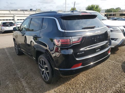 Used 2025 Jeep Compass Limited w/ Elite Group AWD/4WD image 12
