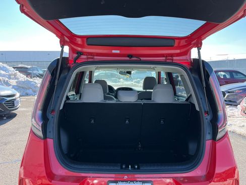 Used 2025 Kia Soul LX w/ LX Technology Package image 29