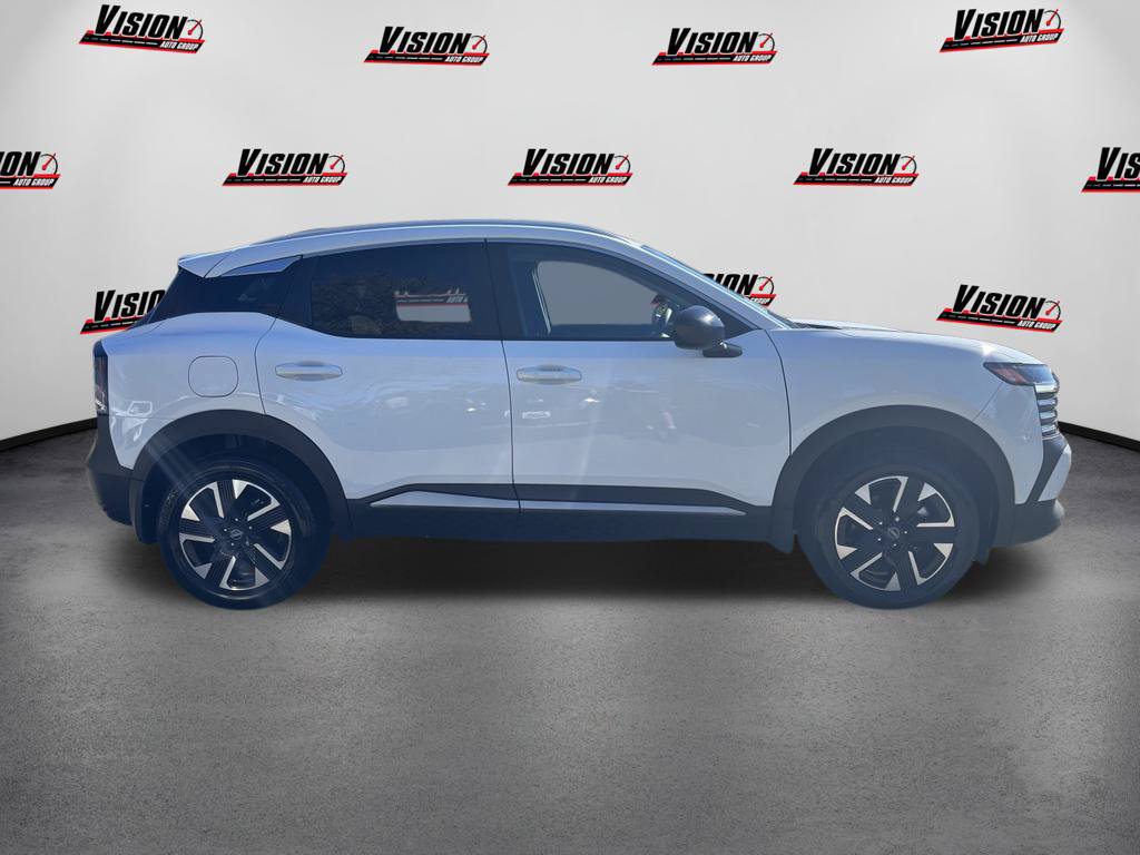 Certified 2026 Nissan Kicks SV w/ SV Premium Package AWD/4WD image 4