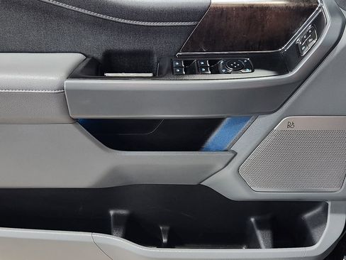 Used 2023 Ford F150 Lariat w/ Trailer Tow Package image 43