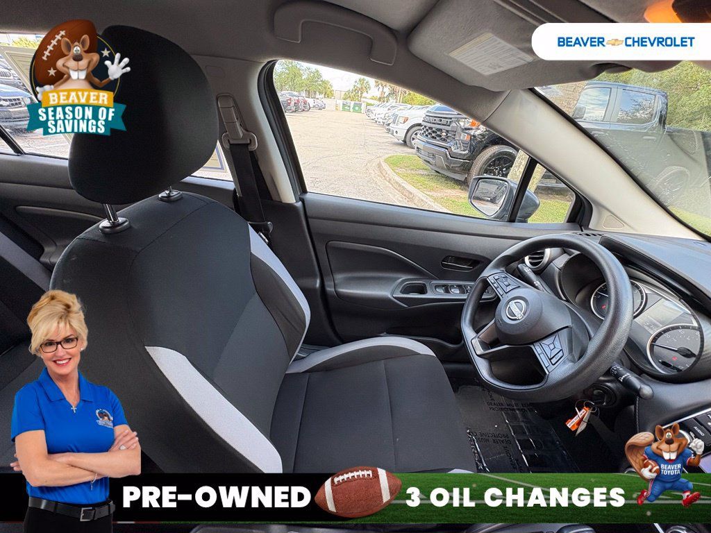 Used 2025 Nissan Versa S FWD image 30