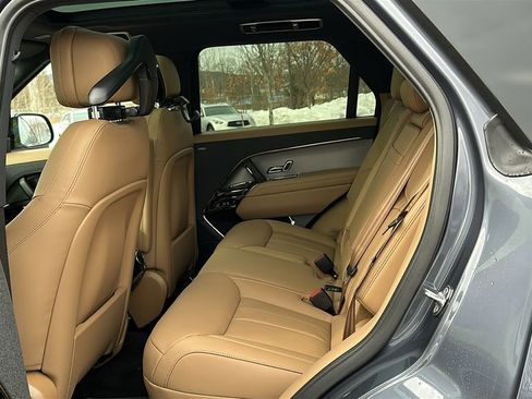 New 2026 Land Rover Range Rover Sport SE image 21