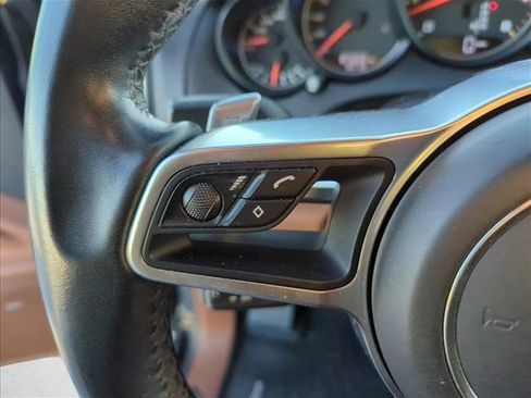 Used 2016 Porsche Cayenne image 16