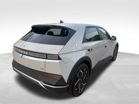 Used 2022 Hyundai Ioniq 5 SEL w/ Cargo Package image 5