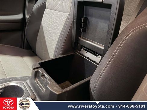 Used 2021 Toyota Tacoma TRD Sport w/ Technology Package image 21