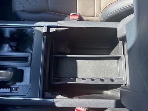 Used 2025 Ford F150 Lariat w/ Equipment Group 501A Mid image 19