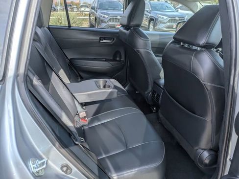 Used 2023 Toyota Corolla Cross XLE image 30