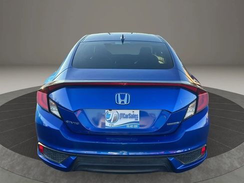 Used 2020 Honda Civic Touring image 9