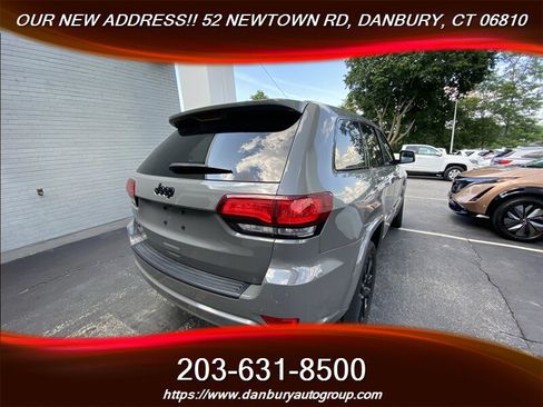 Used 2019 Jeep Grand Cherokee Altitude AWD/4WD image 8