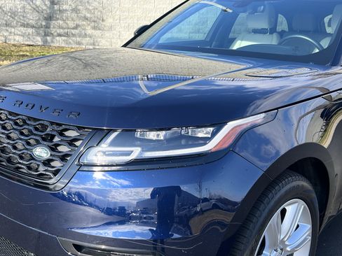 Certified 2022 Land Rover Range Rover Velar R-Dynamic S image 12