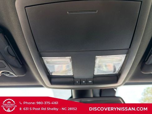 Used 2023 Dodge Challenger SXT w/ Plus Package image 28