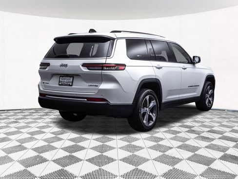 Used 2023 Jeep Grand Cherokee L Limited w/ Trailer Tow Group (B) AWD/4WD image 12