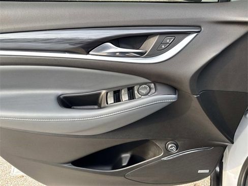 Used 2023 Buick Enclave Essence w/ Experience Buick Package image 16