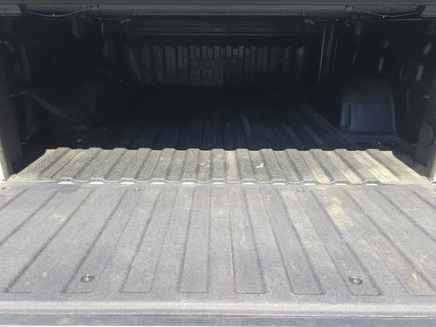 Used 2023 Chevrolet Silverado 1500 High Country w/ Z71 Off-Road Package AWD/4WD image 12