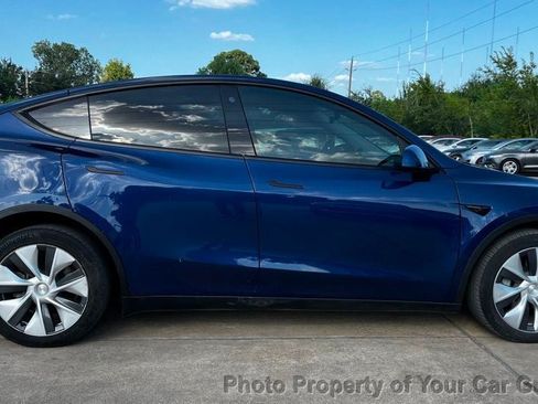 Used 2022 Tesla Model Y Long Range AWD/4WD image 5