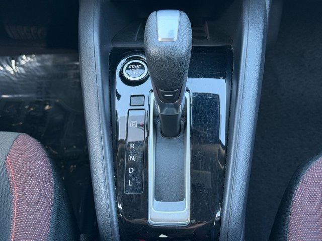 Used 2024 Nissan Versa SR FWD image 23