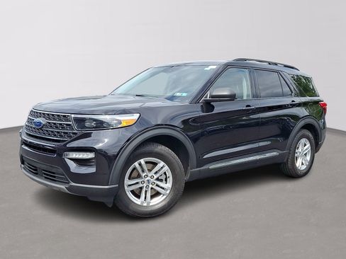 Used 2022 Ford Explorer XLT w/ Equipment Group 202A AWD/4WD image 1