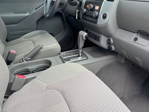 Used 2019 Nissan Frontier SV w/ Value Truck Package image 15