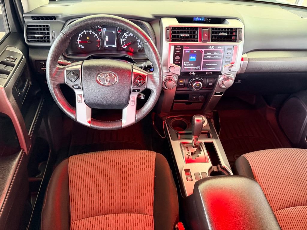 Used 2021 Toyota 4Runner SR5 AWD/4WD image 15