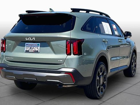 Used 2024 Kia Sorento SX Prestige w/ Sage Leather Package AWD/4WD image 12