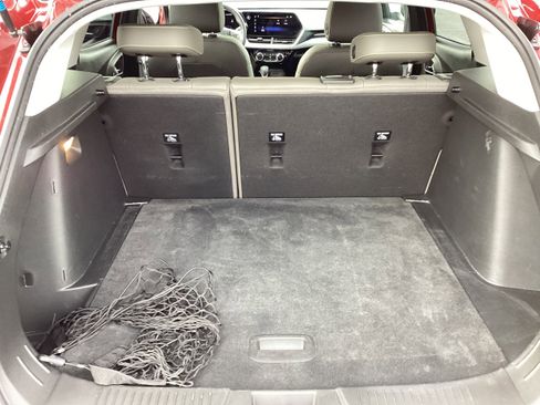 Used 2024 Chevrolet Trax ACTIV w/ Sunroof Package image 14