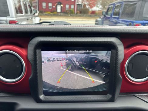 Certified 2020 Jeep Wrangler Unlimited Rubicon w/ Dual Top Group image 19