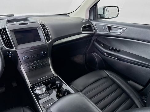 Used 2020 Ford Edge SEL w/ Cold Weather Package AWD/4WD image 24